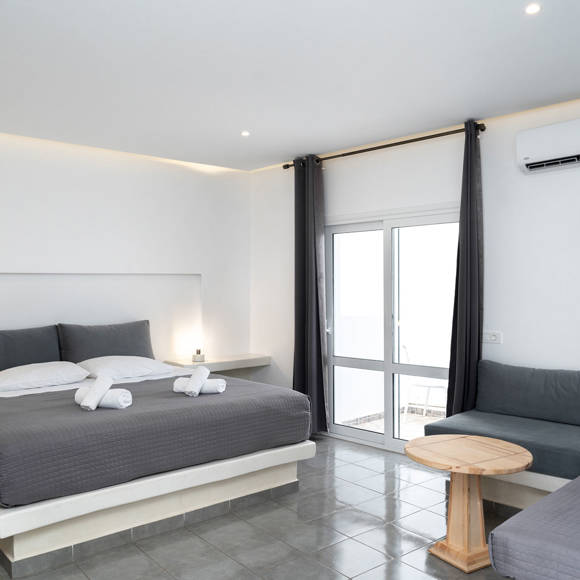 Iliada Odysseas Resort Santorini EXCLUSIVE SUITE