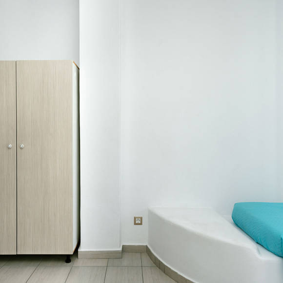 Omiros Hotel Santorini TRIPLE POOL VIEW 9